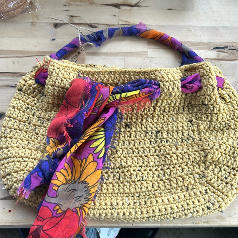 Hand crotchet hand back with handle